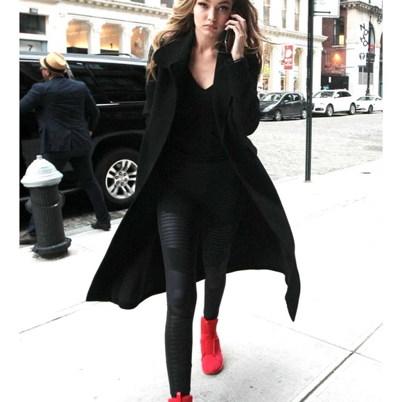 ALO Yoga High-Waist Moto Leggings in Midnight - Picture 13 of 15